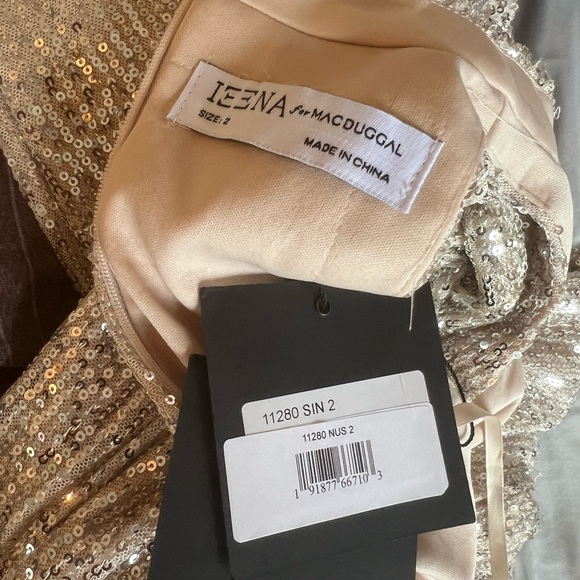 MAC DUGGAL Ieena Sequined Soft Tie Halter Neck Column NWT Size 2 - Picture 5 of 9